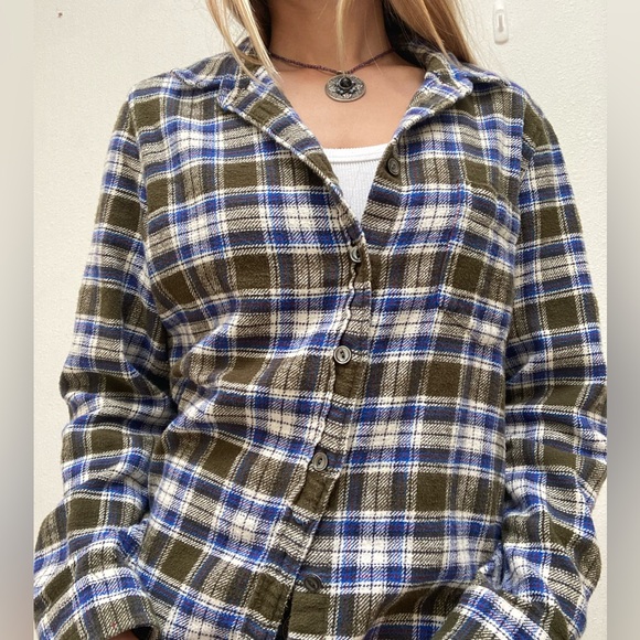 J Crew cozy plaid flannel long sleeve button up shirt - Picture 9 of 11